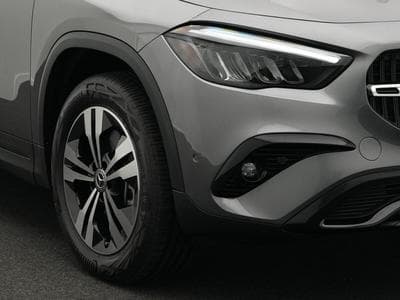 Mercedes GLA 250 4MATIC LED+Pano+Night+Kamera (2024) - Photo 9