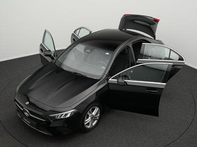 Mercedes A 200 d Limousine LED+Kamera+MBUX (2024) - Foto 14
