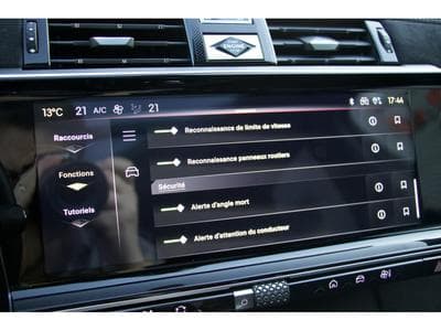 DS Automobiles DS7 E-Tense 4x4 300 Performance Line+ Pano. ACC (2023) - Foto 11