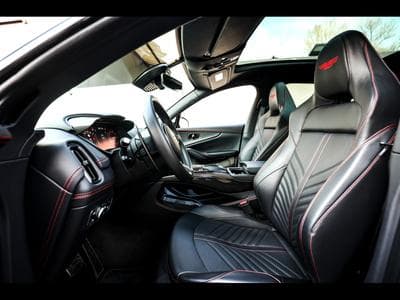 Aston-Martin DBX 707 4.0 V8 – JET BLACK (2025) - Photo 11