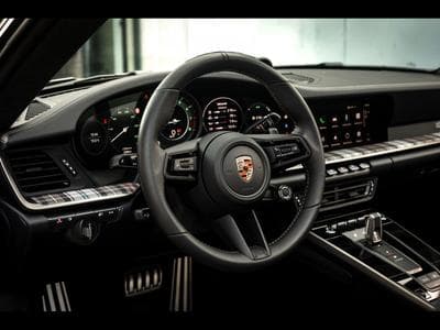 Porsche 911 (992.1) TURBO 50 JAHRE (S) COUPE PDK - PACK HERITAGE DESIGN (2025) - Photo 11