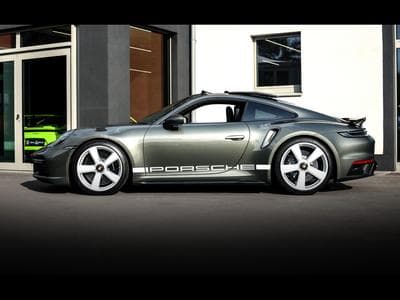 Porsche 911 (992.1) TURBO 50 JAHRE (S) COUPE PDK - PACK HERITAGE DESIGN (2025) - Photo 2