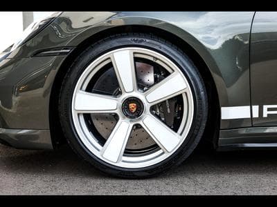 Porsche 911 (992.1) TURBO 50 JAHRE (S) COUPE PDK - PACK HERITAGE DESIGN (2025) - Photo 8