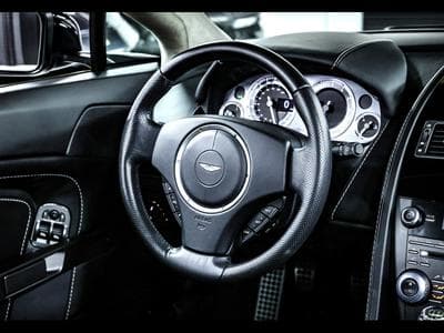 Aston-Martin V8 Vantage ROADSTER 4.7 436 MANUAL 6 (2014) - Foto 15