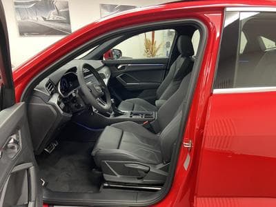 Audi Q3 Sportback S line 35 TDI 150 CV / 110 KW S tronic (2024) - Photo 3