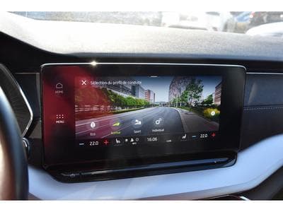 Skoda Octavia Combi 2.0 TDI Style DSG MEMO CANTON SIDE CAM ATT RMQ (2020) - Photo 15