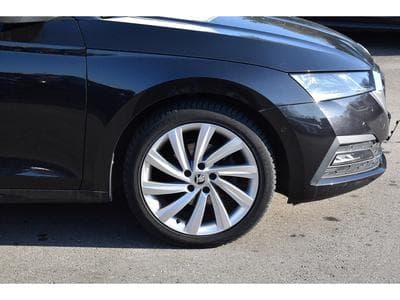 Skoda Octavia Combi 2.0 TDI Style DSG MEMO CANTON SIDE CAM ATT RMQ (2020) - Photo 5
