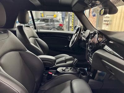 Mini Cooper Cooper Cabrio 2.0 231cv Auto JCW TRIM (2023) - Foto 8