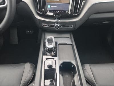 Volvo XC60 B5 Black Edition Plus / Essence (2025) - Foto 11