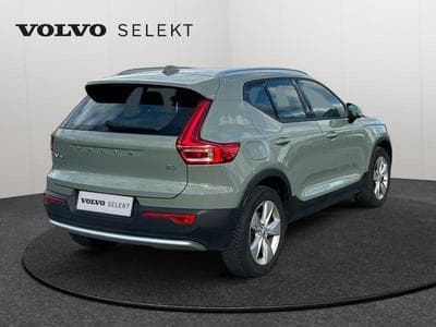 Volvo XC40 B3 Core / Essence (2024) - Foto 2