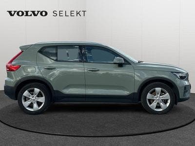 Volvo XC40 B3 Core / Essence (2024) - Foto 7