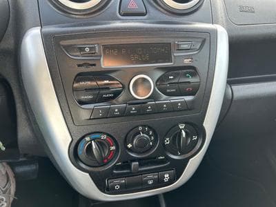 Lada Granta Granta 1.6 *Automatik* Klima*SHZ*Euro6* (2017) - Foto 11