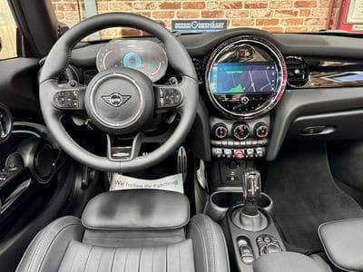 Mini Cooper Cooper Cabrio 2.0 231cv Auto JCW (2024) - Photo 4
