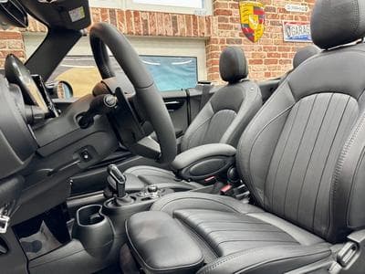 Mini Cooper Cooper Cabrio 2.0 231cv Auto JCW (2024) - Photo 5