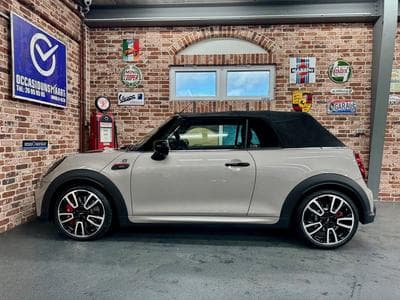 Mini Cooper Cooper Cabrio 2.0 231cv Auto JCW (2024) - Photo 7
