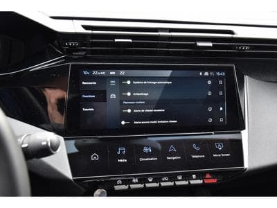 Peugeot 408 1.2 PureTech Allure EAT8 ACC LANE GPS CAM 1° MAIN (2024) - Photo 15