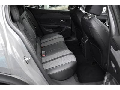 Peugeot 408 1.2 PureTech Allure EAT8 ACC LANE GPS CAM 1° MAIN (2024) - Foto 8