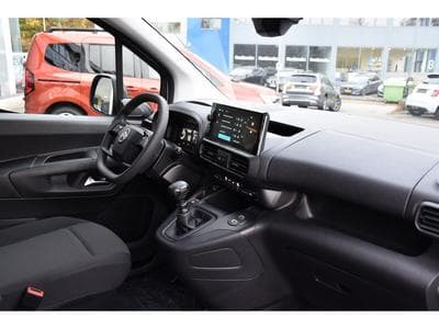 Citroën Berlingo 1.5 BlueHDI 100 CLIMA REGUL LANE CAM KEYLESS NEUF (2025) - Photo 8