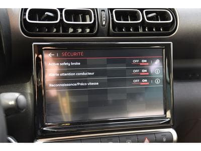 Citroën C3 Aircross 1.2 PureTech 110 REGUL GPS LANE GRIP 1° MAIN (2024) - Foto 13