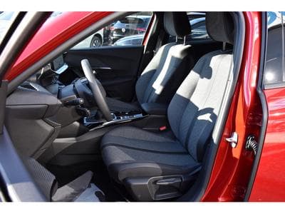 Peugeot 2008 1.2 PureTech Allure ACC GPS LANE SIDE CAM 360 1° MAIN (2024) - Photo 6