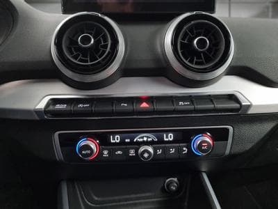 Audi Q2 -25% 35 TDI 150 BVA SLine +GPS+CAM+MATRIX LED+Opts (2025) - Foto 13