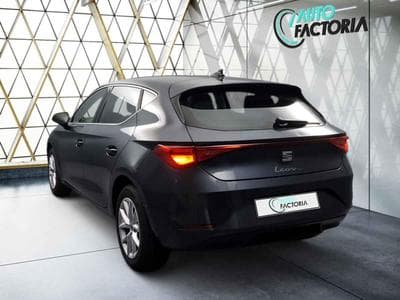 Seat Leon -26% 2.0 TDI 115cv +MIRRORLINK+CAM+LED+Options (2025) - Photo 4