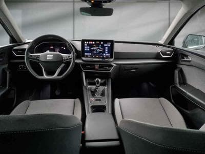 Seat Leon -26% 2.0 TDI 115cv +MIRRORLINK+CAM+LED+Options (2025) - Photo 6