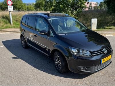 VW Touran Highline (2011) - Photo 1
