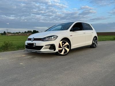 VW Golf VII GTI Performance (2019) - Photo 1