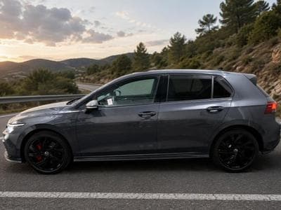 VW Golf GTE (2022) - Photo 1