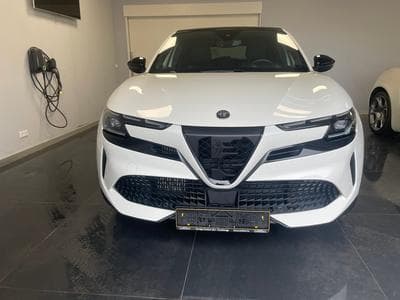 Alfa-Romeo Junior Ibrida Speciale (2025) - Photo 1