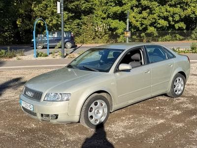 Audi A4 (2001) - Photo 1