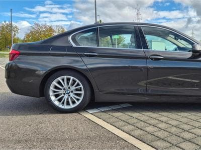 BMW 518 518d Aut. Luxury Line (2014) - Photo 1