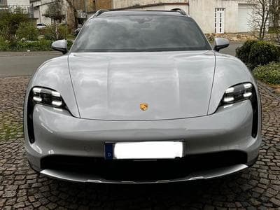 Porsche Taycan 4 Cross Turismo (2021) - Photo 1