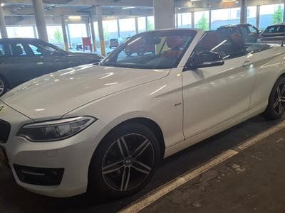 BMW 118 sport/ cabriolet (2016) - Photo 1