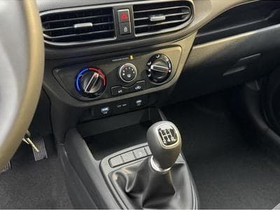 Hyundai i10 (2025) - Photo 15