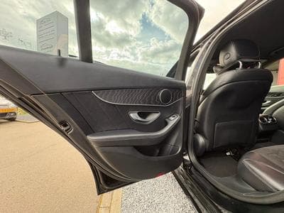 Mercedes C 180 PACK AMG (2019) - Photo 14