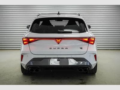 Cupra Leon ST 2,0 TSI (2025) - Photo 4
