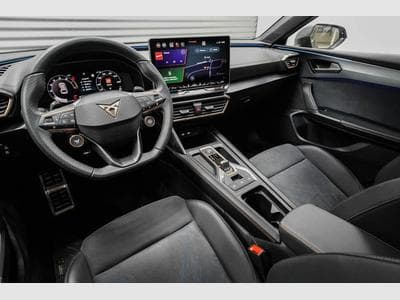 Cupra Leon ST 2,0 TSI (2025) - Photo 6