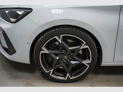 Cupra Leon ST 2,0 TSI (2025) - Photo 5