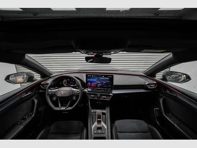 Cupra Leon ST 2,0 TSI (2025) - Photo 6