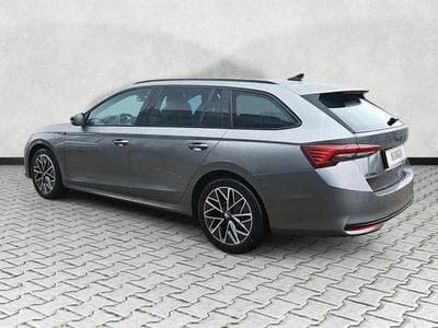 Skoda Octavia 1.5 TSI mHEV 110 kW Sportline (2026) - Photo 5