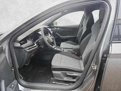 Skoda Octavia 1.5 TSI mHEV 110 kW Sportline (2026) - Photo 9