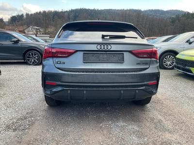 Audi Q3 Sportback 35 TFSI S line (2024) - Photo 2