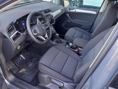 VW Touran Comfortline 1.5 TSI (2026) - Photo 2