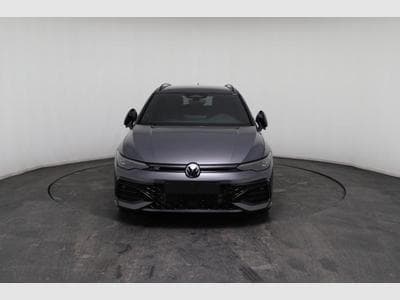 VW Golf Variant R-Line Edition (2026) - Photo 2