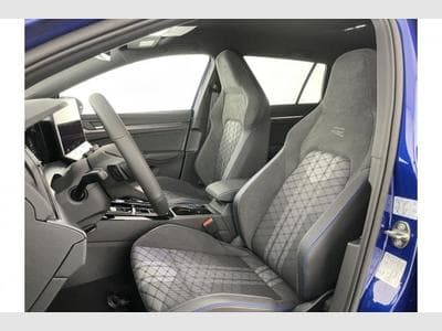 VW Golf Variant R-Line Edition (2026) - Photo 12