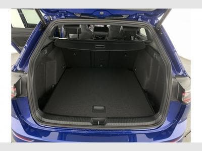 VW Golf Variant R-Line Edition (2026) - Photo 14