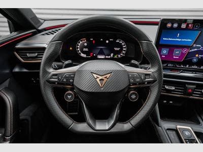 Cupra Leon ST 2,0 TSI (2025) - Photo 9