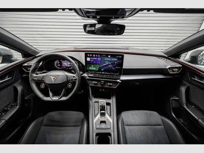 Cupra Leon ST 2,0 TSI (2025) - Photo 6